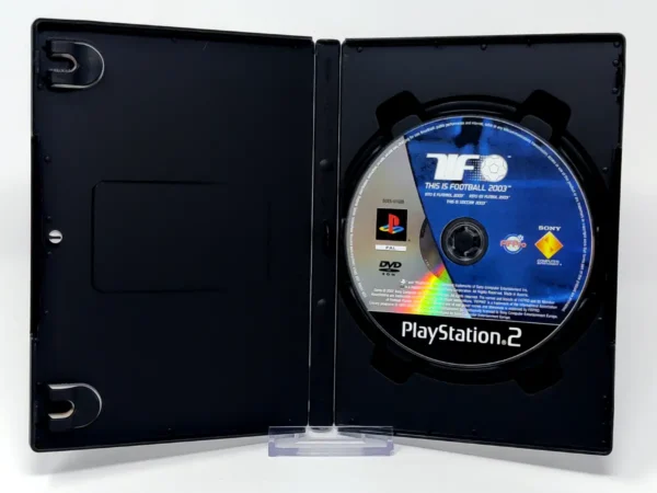 Interior del juego Esto Es Fútbol 2003 (ESP) (v2) (Rebajado) para PlayStation 2 con disco y manual