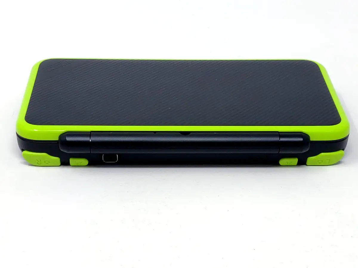 NEW 2DS XL Verde Lima + Estuche Protector (Consola) (JAN-001) para Nintendo 3DS, edición PAL España, de segunda mano