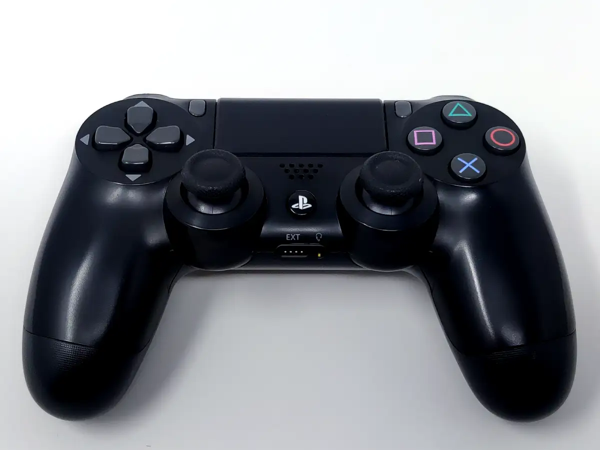 Mando Oficial DualShock 4 Negro PS4 para PlayStation 4, edición PAL EUR, de segunda mano