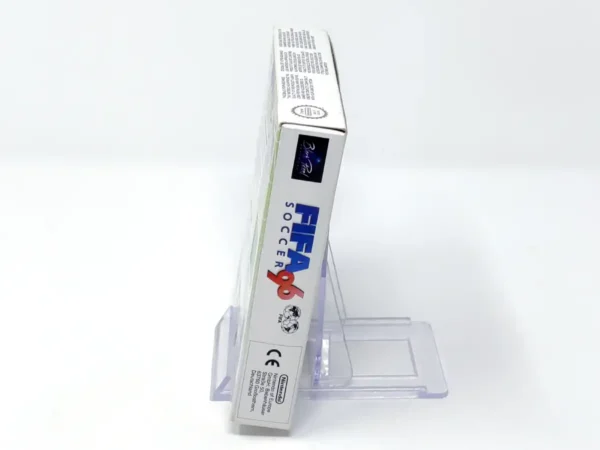 Interior del juego FIFA Soccer 96 (ESP) para Nintendo Game Boy con disco y manual