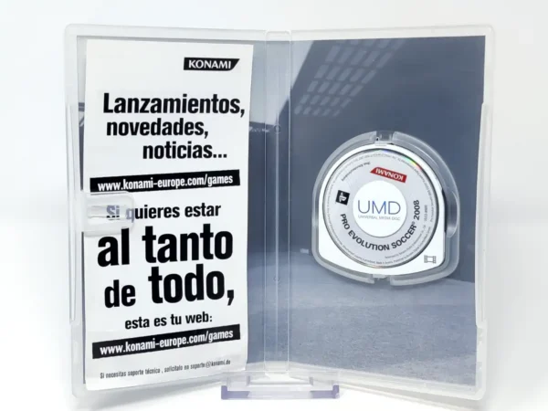 Interior del juego PES 2008: Pro Evolution Soccer (ESP) (Rebajado) para PSP con disco y manual