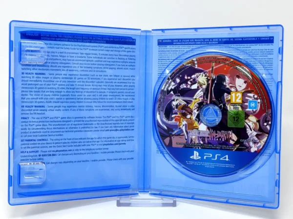 Interior del juego Under Night In-Birth Exe:Late[st] (ESP) para PlayStation 4 con disco y manual