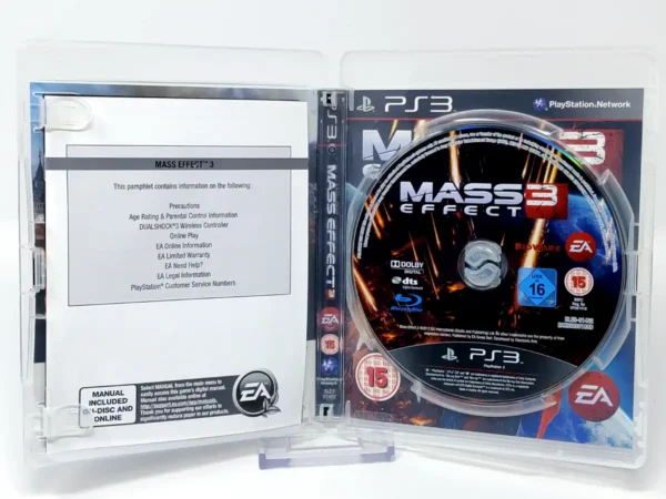 Interior del juego Mass Effect 3 (UK) para PlayStation 3 con disco y manual