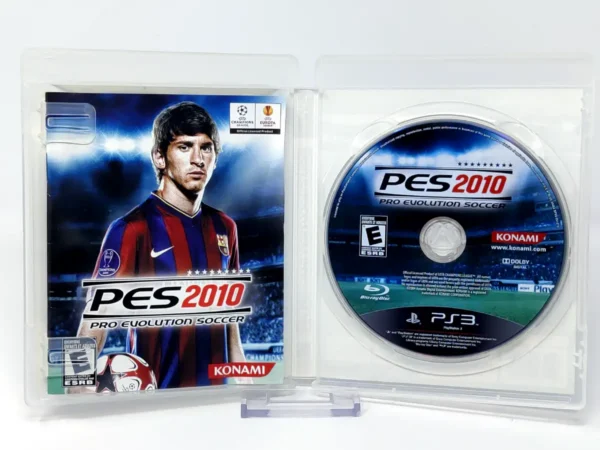 Interior del juego PES 2010: Pro Evolution Soccer (USA) para PlayStation 3 con disco y manual