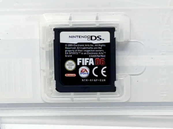 Lateral de la caja de FIFA 06 (ESP) para Nintendo DS