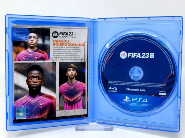 Interior del juego FIFA 23 (ESP) para PlayStation 4 con disco y manual