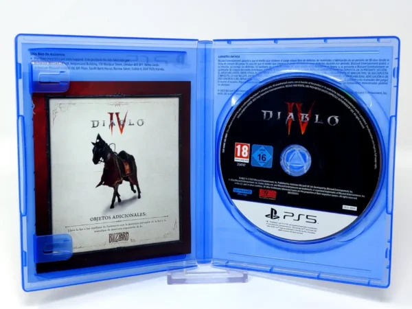Interior del juego Diablo IV (ESP) para PlayStation 5 con disco y manual