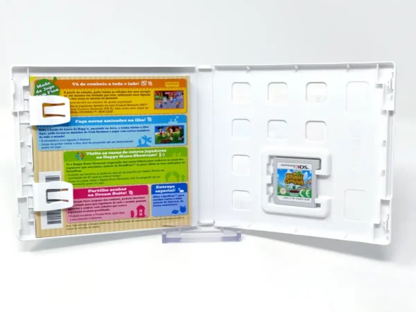 Interior del juego Animal Crossing: New Leaf (ESP) para Nintendo 3DS con disco y manual