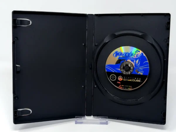 Interior del juego Wave Race: Blue Storm (ESP) (Rebajado) para GameCube con disco y manual