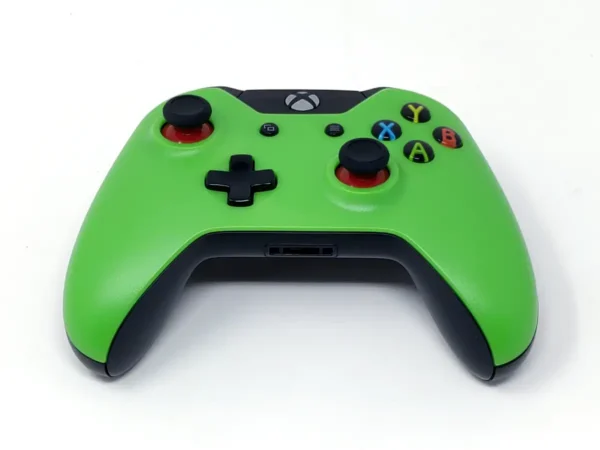 Xbox One (Consola) 500GB Negra + Mando Verde Electrico para XBOX One, edición PAL EUR, de segunda mano